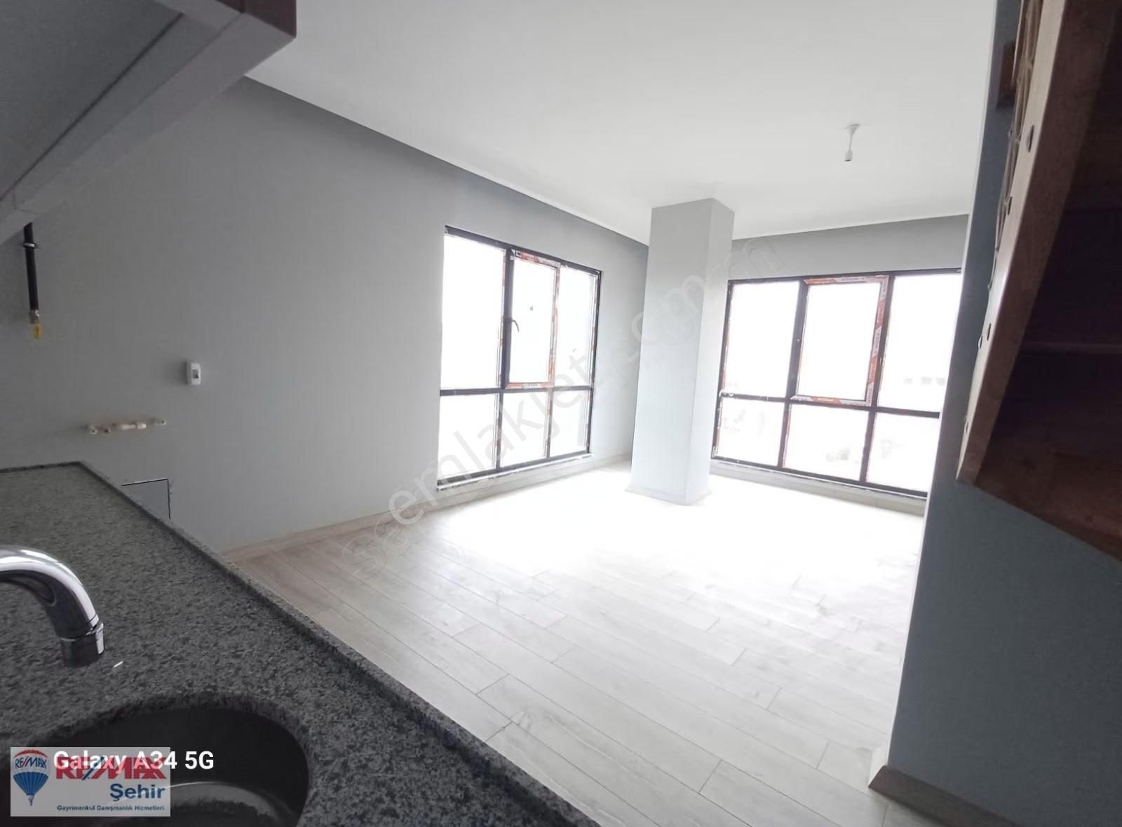 Remax Yalova Dan Bursa Yoluna Cephe Kıralık Ofısler - Görsel 9