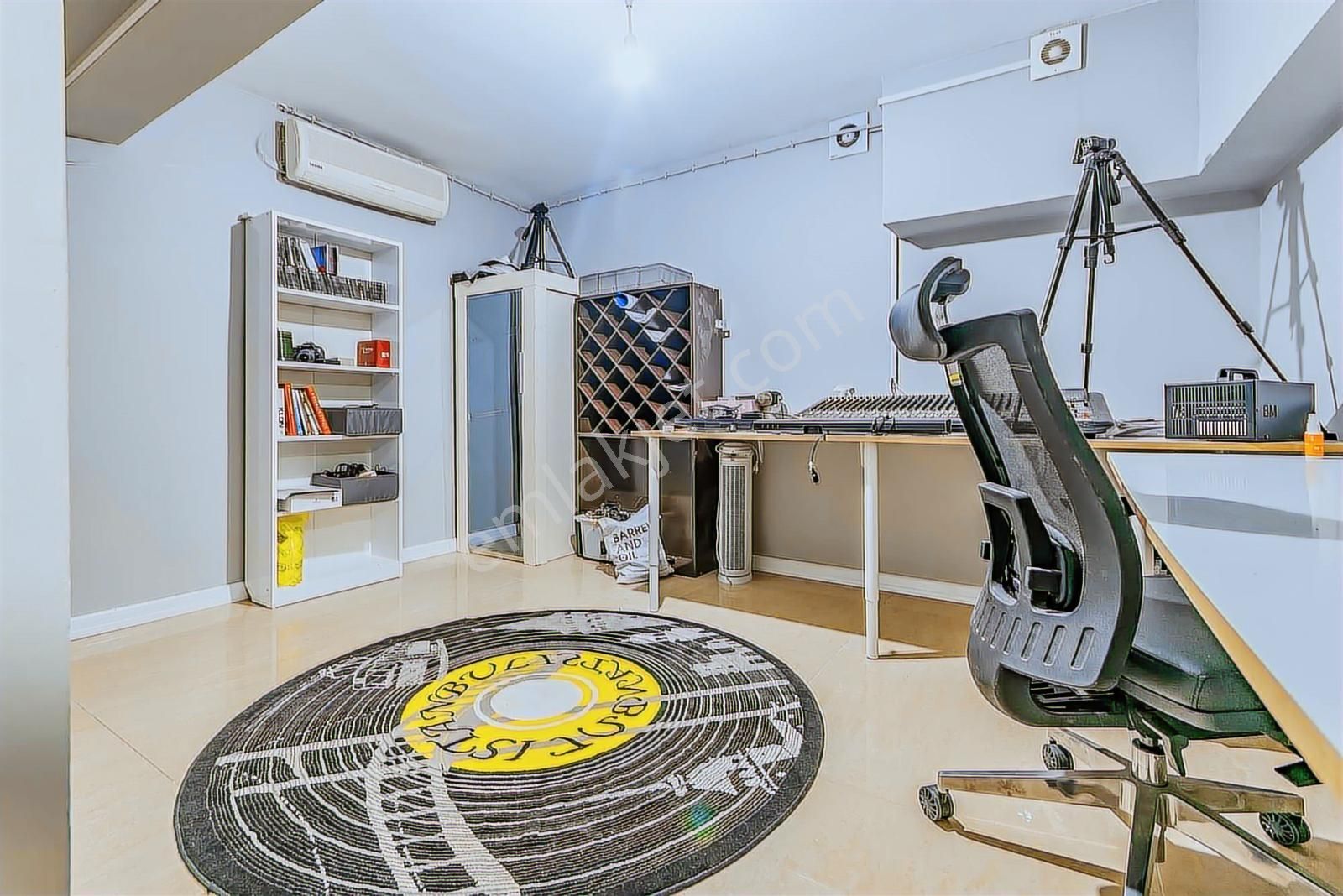 Barınaklarda Muhteşem Lokasyonda Müstakil Satılık Triplex Villa - Görsel 33