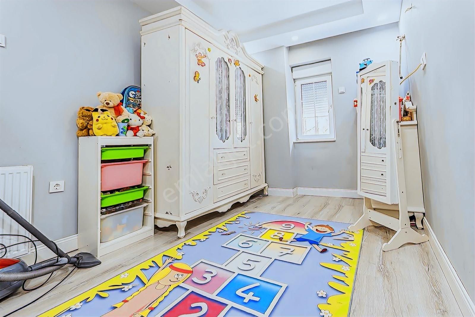 Barınaklarda Muhteşem Lokasyonda Müstakil Satılık Triplex Villa - Görsel 15