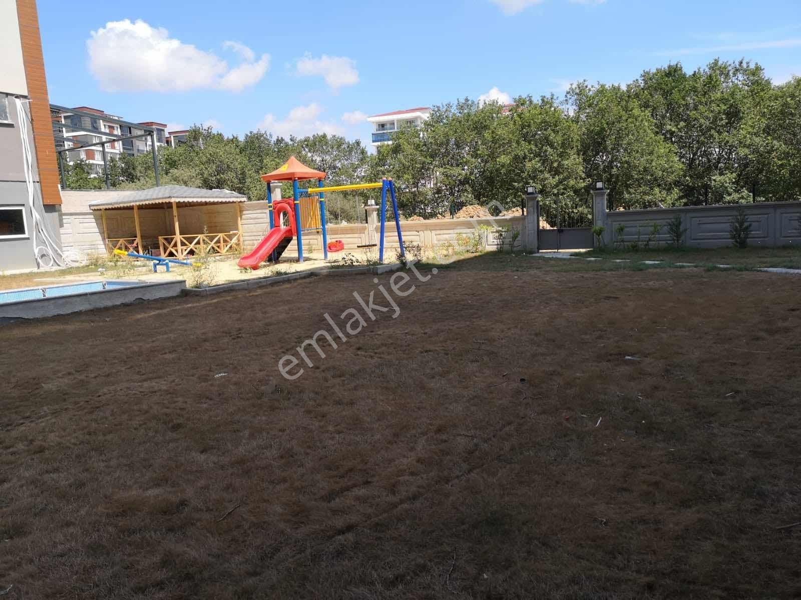 Cumhuriyet Mahallesinde Butik Sitede Satılık 2+1 Daire !! - Görsel 30