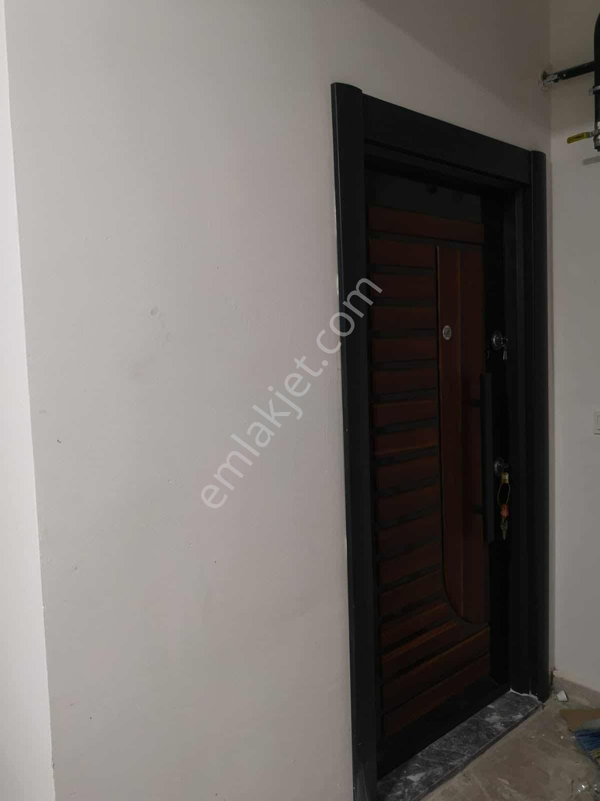 Cumhuriyet Mahallesinde Butik Sitede Satılık 2+1 Daire !! - Görsel 15