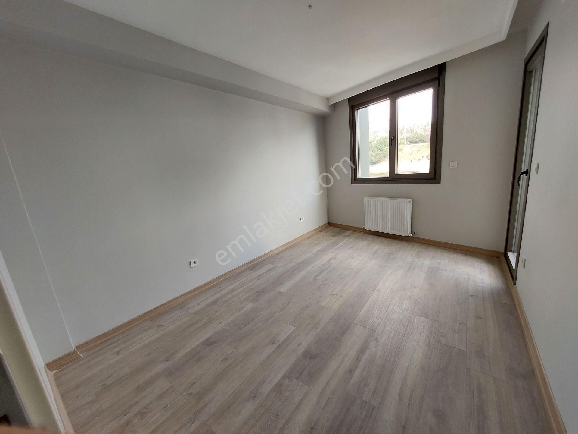 Maltepe Küçükyalı Da E_5 Cephe Harika Konumda 2+1 Birinci Sınıf İşçilik - Görsel 23