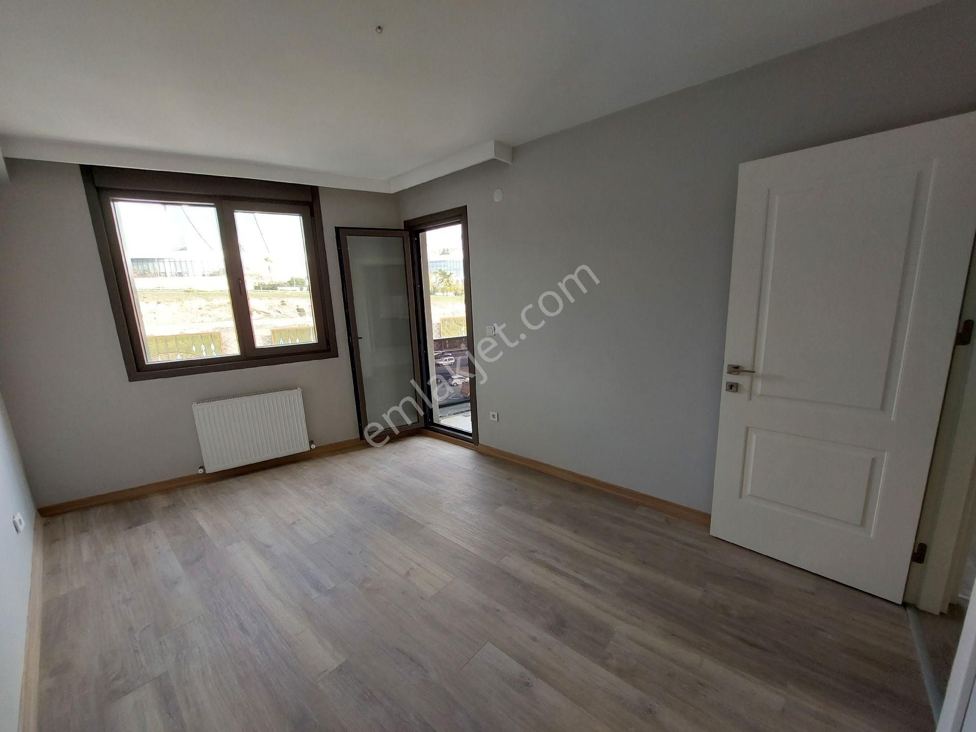 Maltepe Küçükyalı Da E_5 Cephe Harika Konumda 2+1 Birinci Sınıf İşçilik - Görsel 27