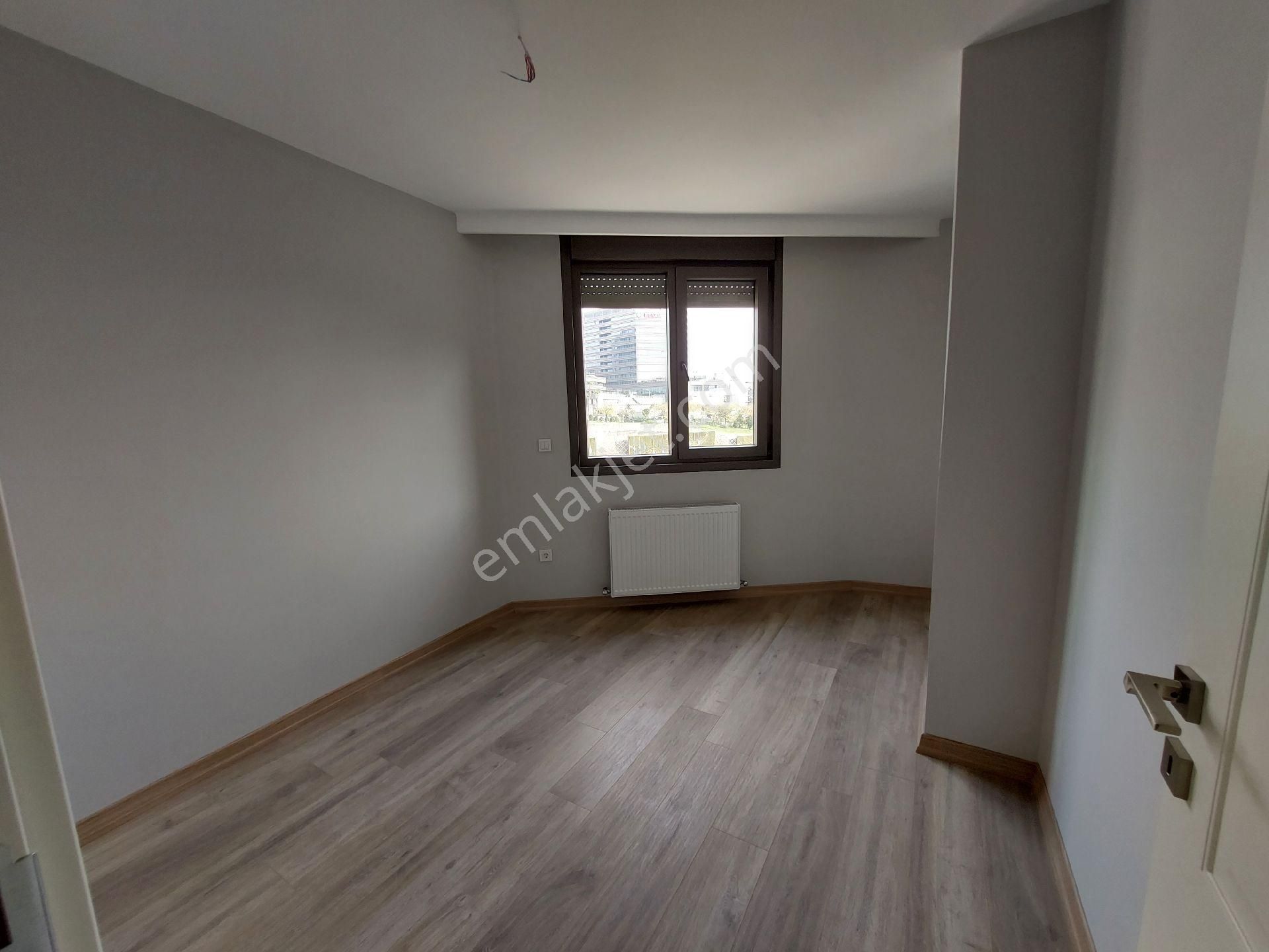 Maltepe Küçükyalı Da E_5 Cephe Harika Konumda 2+1 Birinci Sınıf İşçilik - Görsel 20