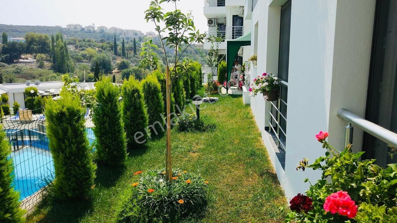 Kuşadasında Güvenlikli Havuzlu Sitede Bahçeli Boş Geniş 2+1 - Görsel 31