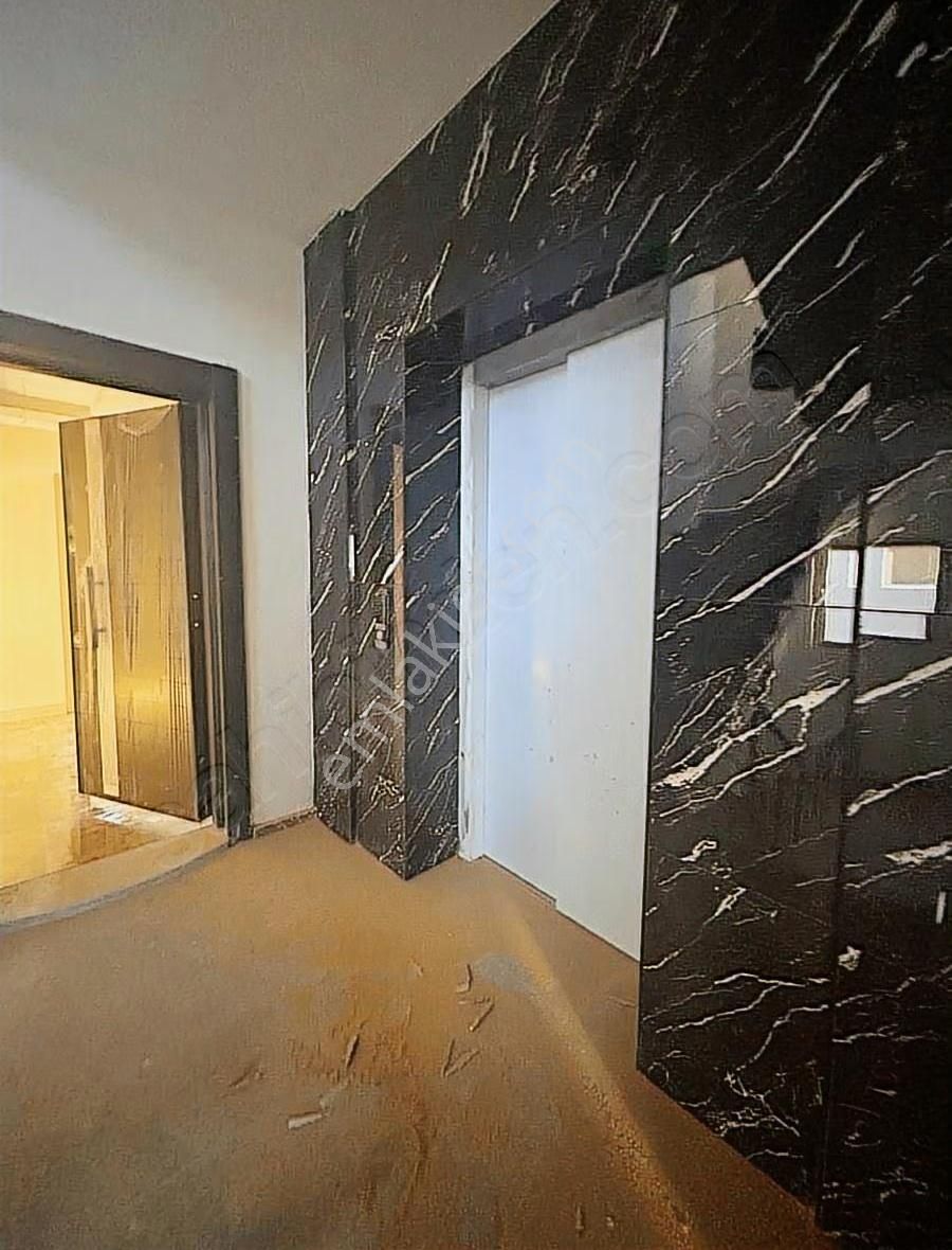 Varsak Esentepe Mah.2+1 Herşeyi Ayrı 1.kat Daire - Görsel 18