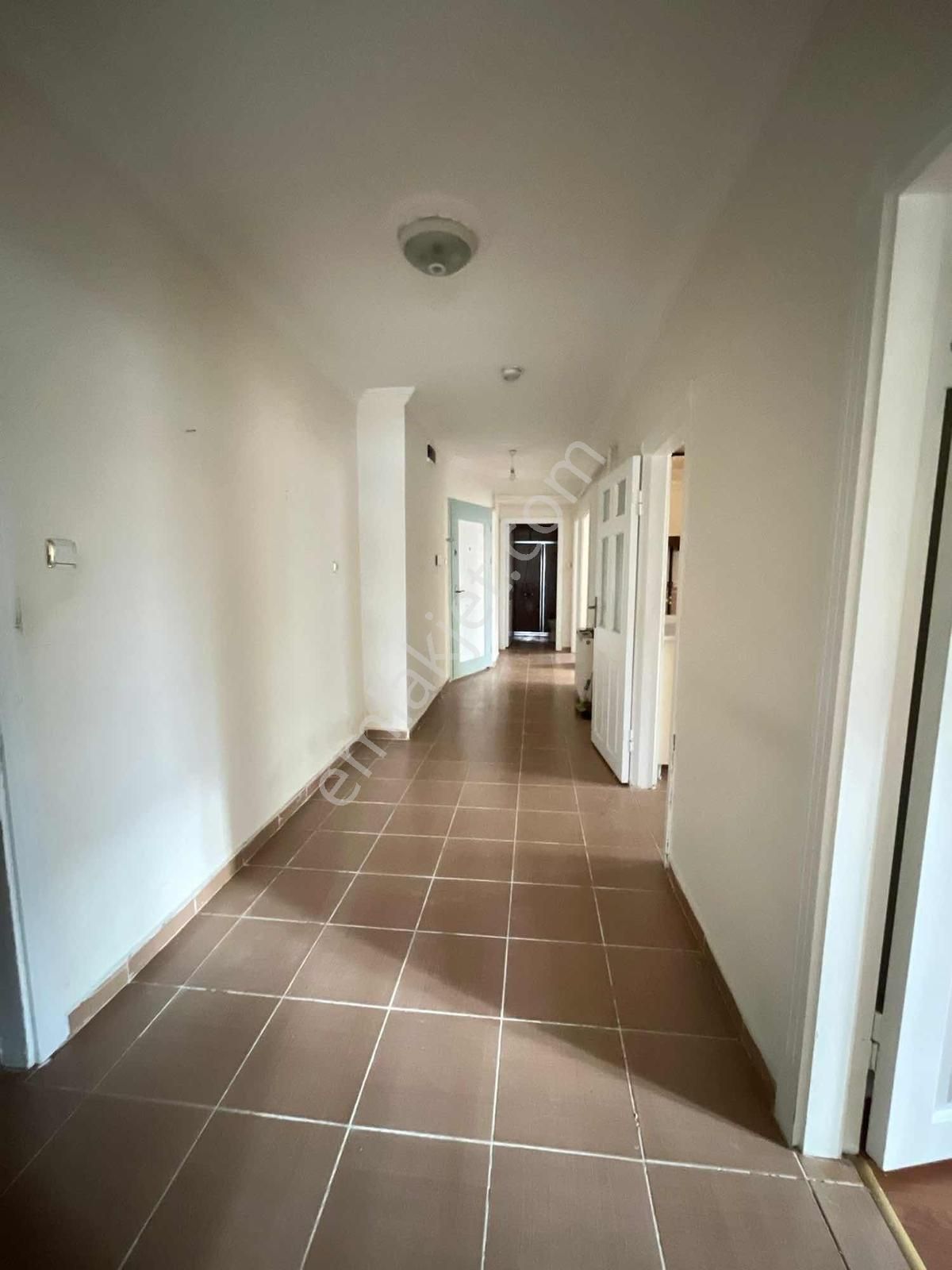 Şentürk Gayrimenkul'den **3+1**önü Açık** Bahçe Katı** - Görsel 7