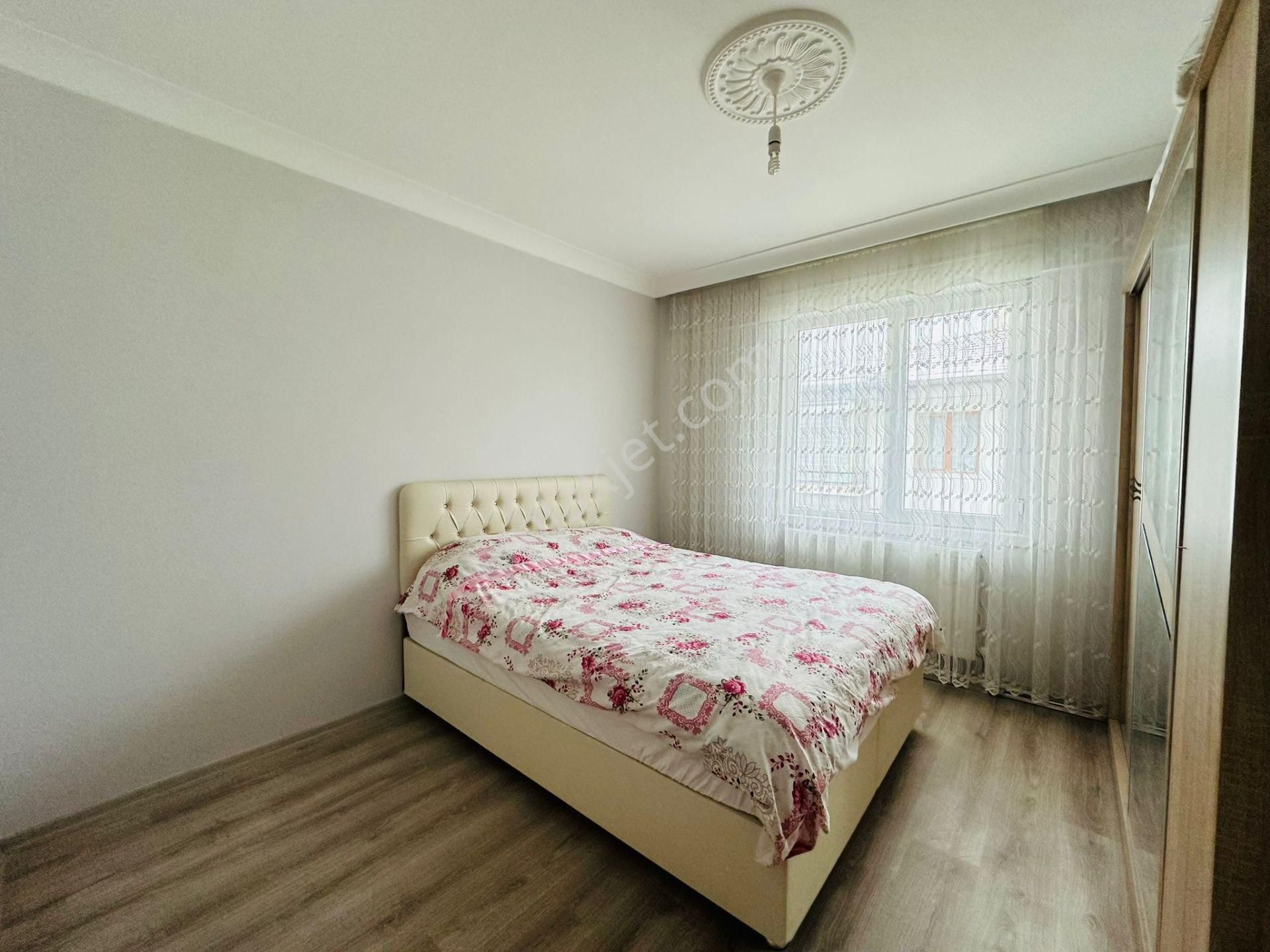 Beşikkaya'da Full+full Yapılı Asansörlü 3+1 Katta Satılık Daire - Görsel 13