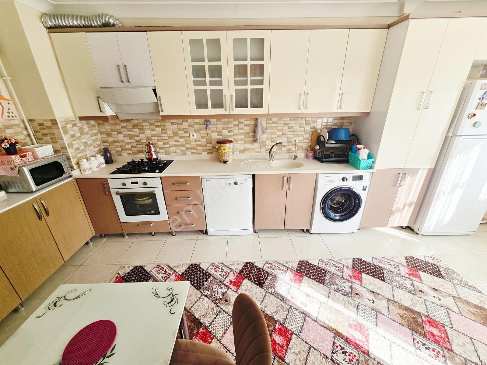 Htc Gayrimenkul'den Merkezde Genişlik Ve Konfor Bir Arada 3+1 !! - Görsel 4