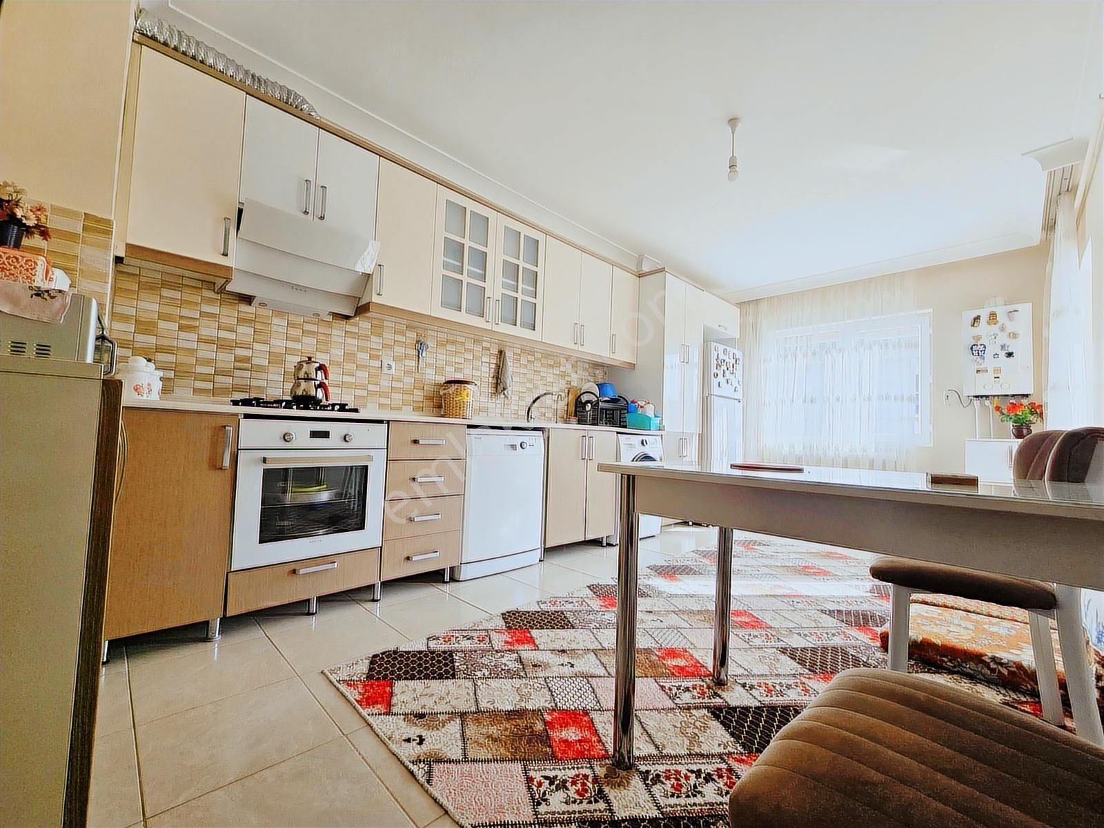 Htc Gayrimenkul'den Merkezde Genişlik Ve Konfor Bir Arada 3+1 !! - Görsel 3