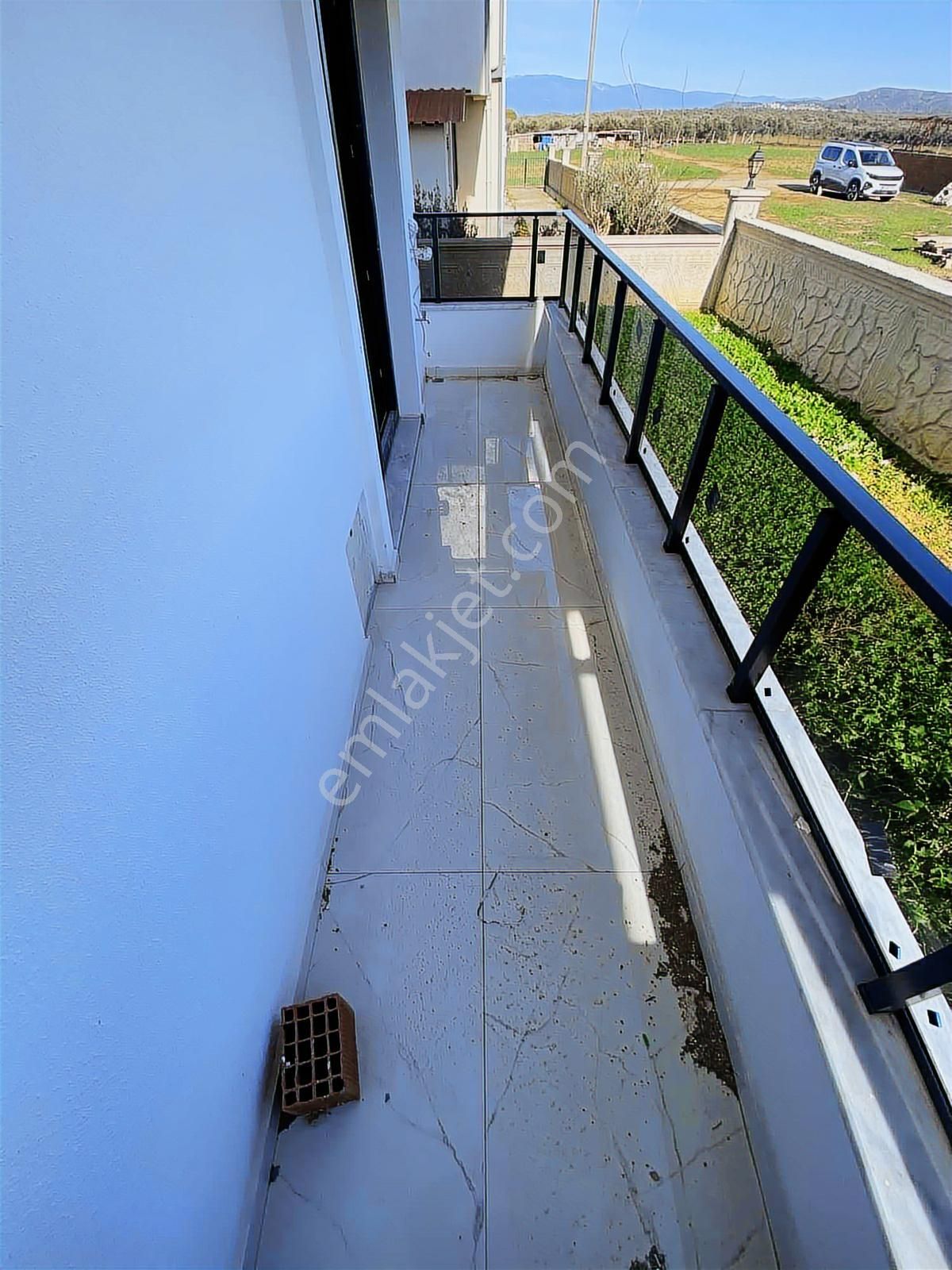 Prestij Emlaktan Gömeç / Kemalpaşa Mah. Satılık 1+1 Lüks Daire - Görsel 4