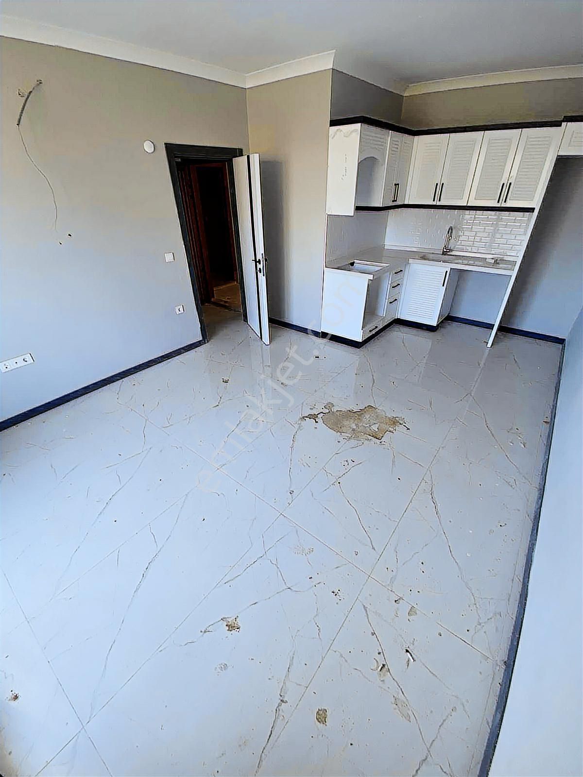 Prestij Emlaktan Gömeç / Kemalpaşa Mah. Satılık 1+1 Lüks Daire - Görsel 18