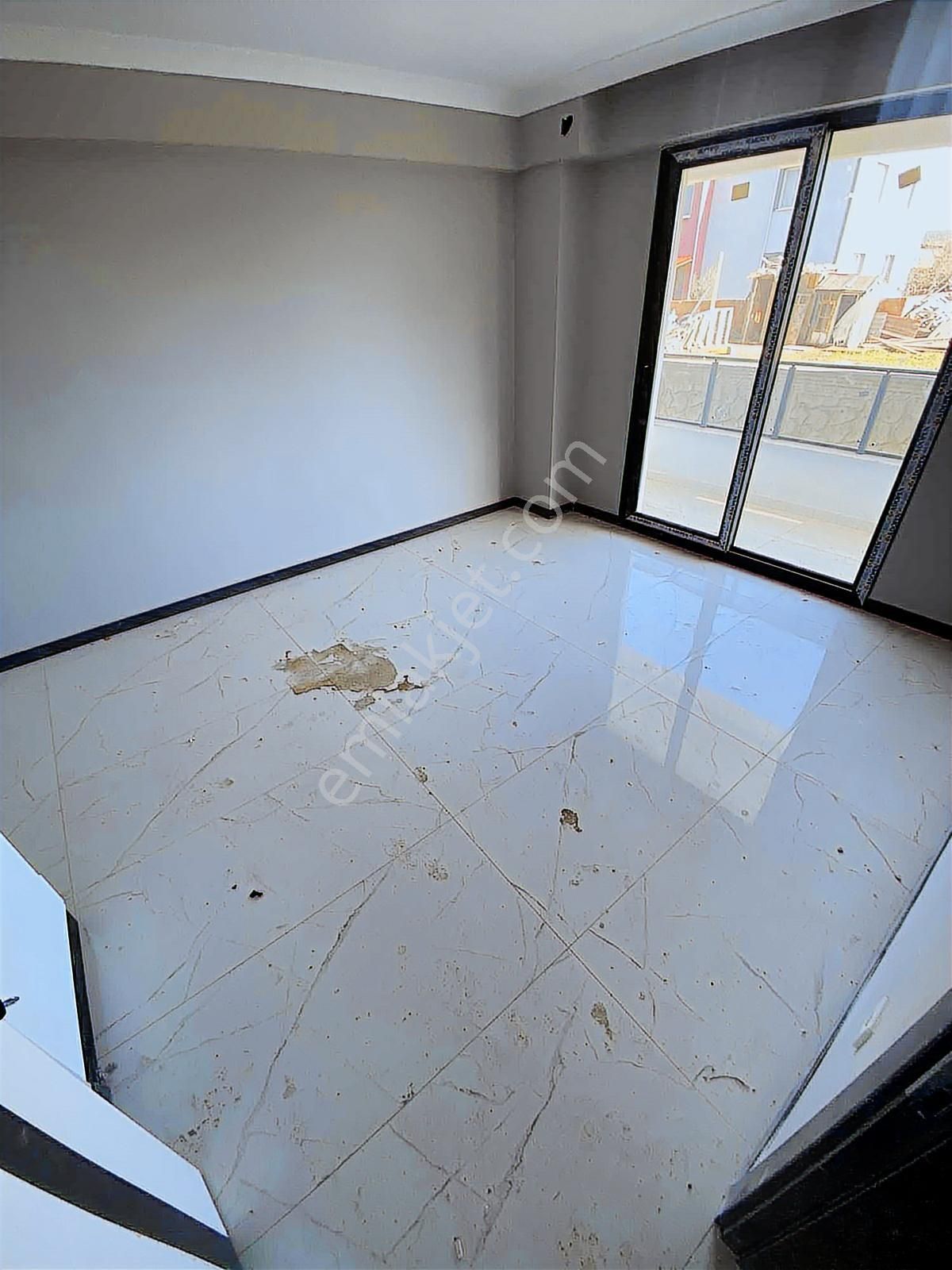 Prestij Emlaktan Gömeç / Kemalpaşa Mah. Satılık 1+1 Lüks Daire - Görsel 12