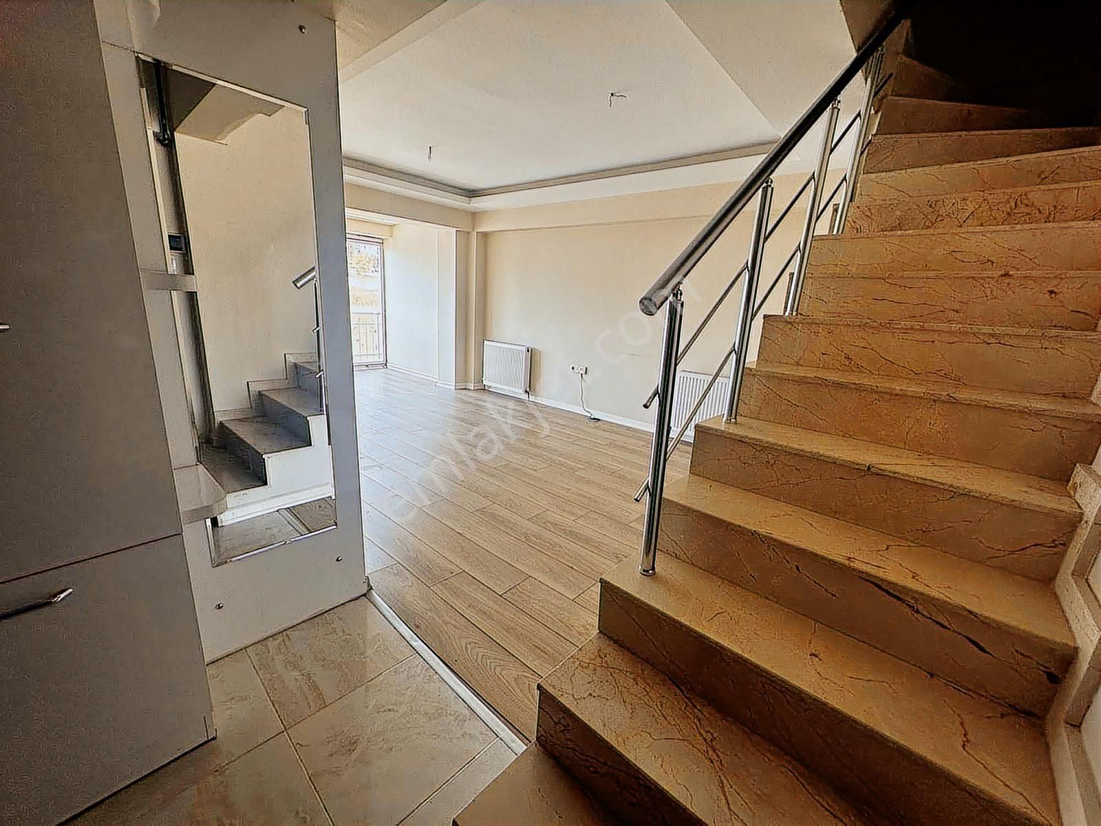 Balkan'da Denizkent Sitesinde Kiralık Dubleks - Görsel 22