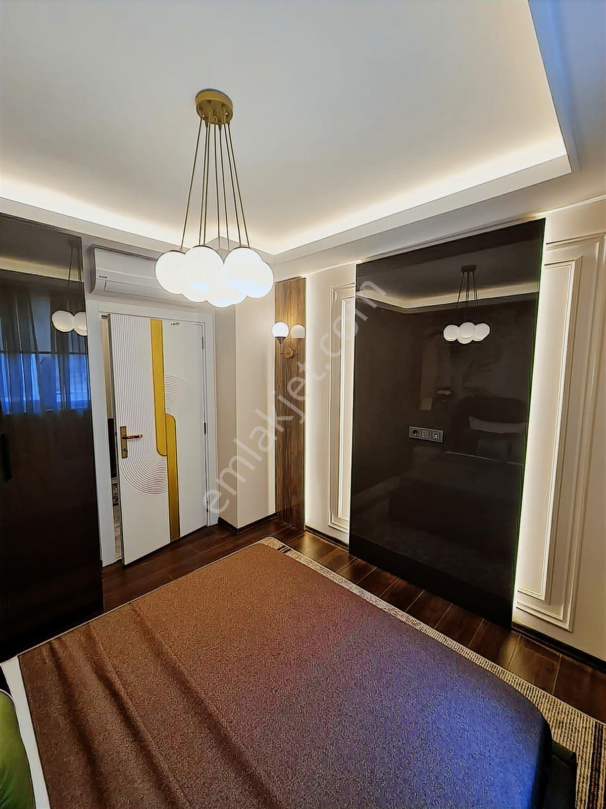 Kleopatra Plajına Bir Kaç Adım Özel Dizayn Mobilyalı Sıfır Daire - Görsel 17