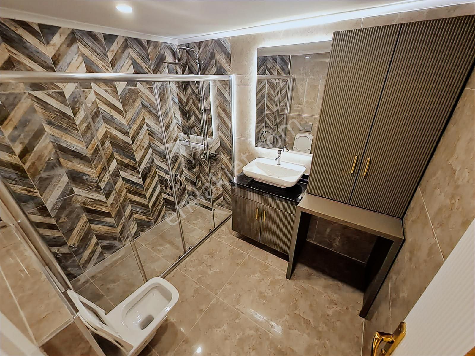 Kleopatra Plajına Bir Kaç Adım Özel Dizayn Mobilyalı Sıfır Daire - Görsel 11