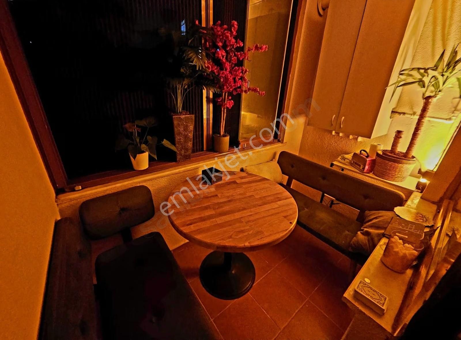 Üsküdar Merkezde 3+1 Genç Bina 145m2 Balkonlu 2 Wcli Ferah Daire - Görsel 6