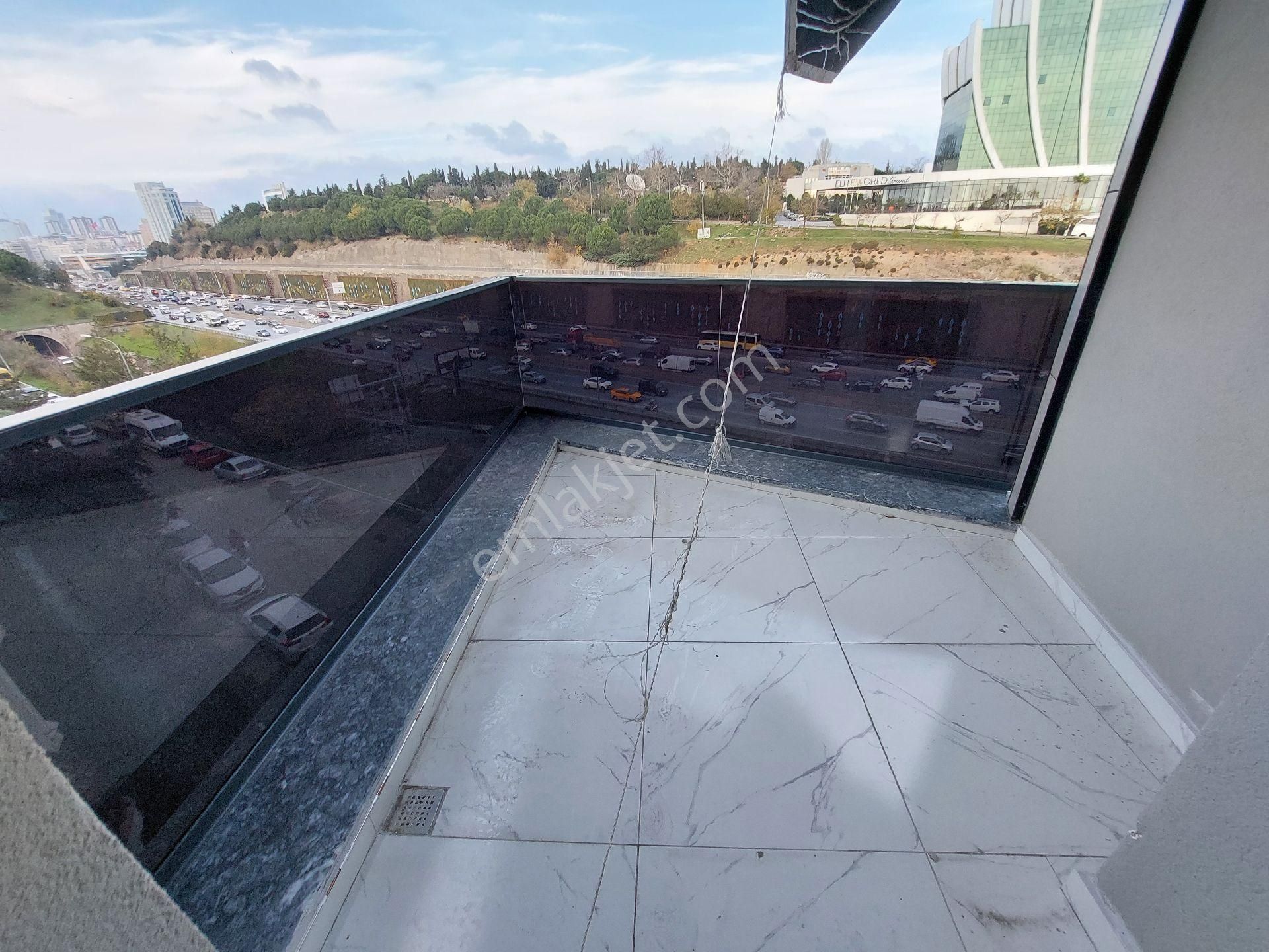 Adalar Ve E5 Manzaralı 3+1 Dubleks Harika Konum Ve Birinci Sınıf İşçilik - Görsel 16