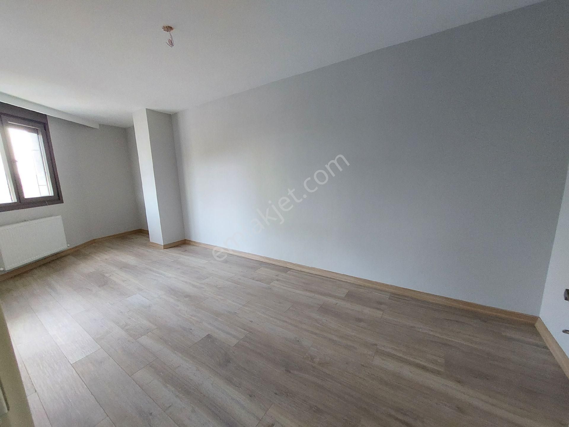 Adalar Ve E5 Manzaralı 3+1 Dubleks Harika Konum Ve Birinci Sınıf İşçilik - Görsel 7