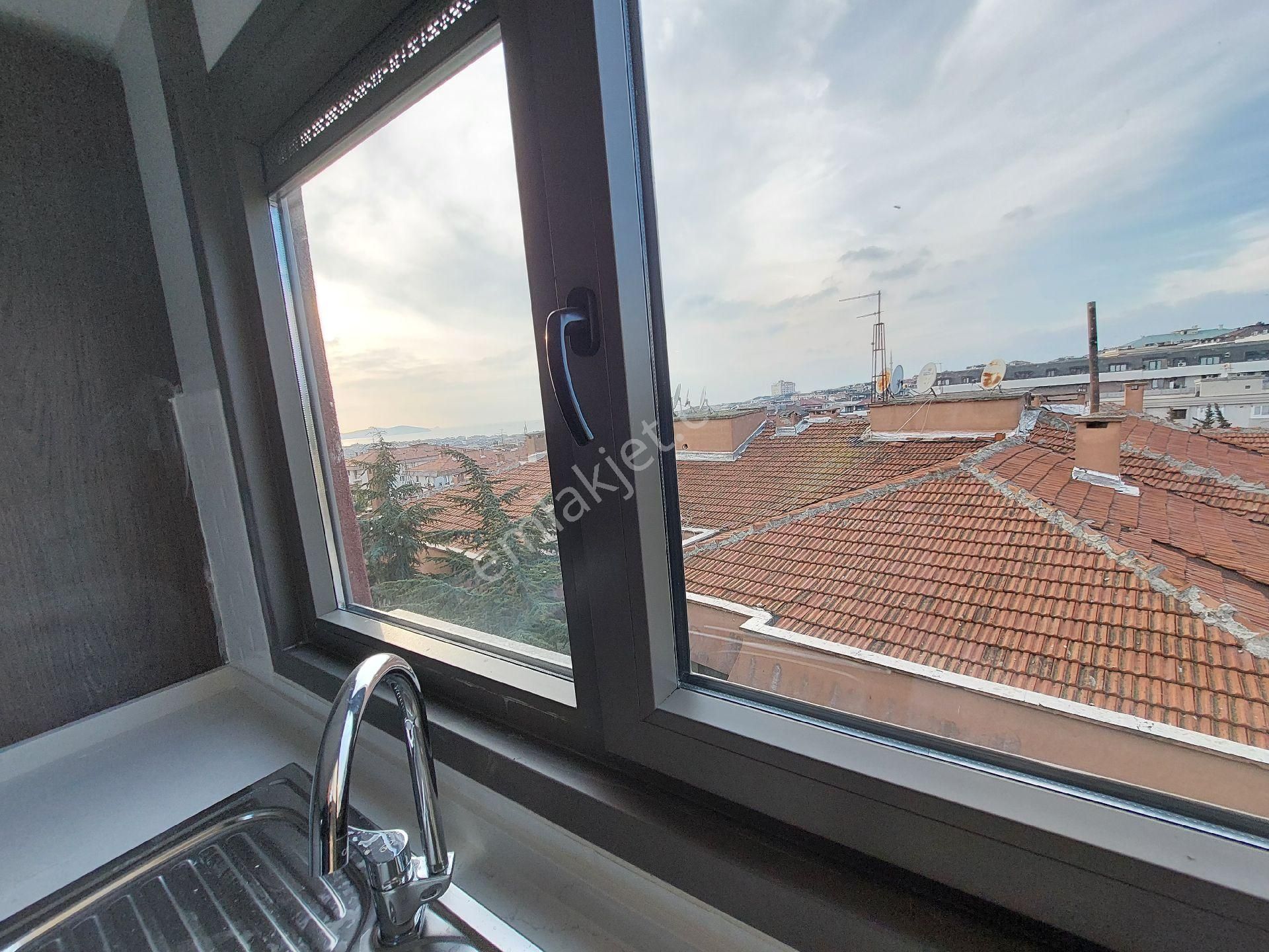 Adalar Ve E5 Manzaralı 3+1 Dubleks Harika Konum Ve Birinci Sınıf İşçilik - Görsel 30