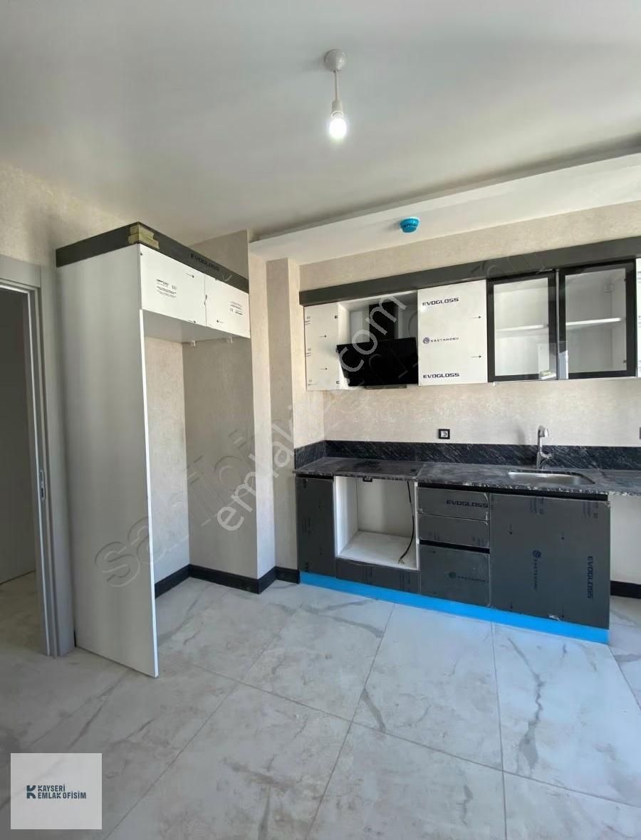 Kayseri Emlak Ofisim Talas Mevlana Mh. 2,5+1 Kiralık Daire - Görsel 7