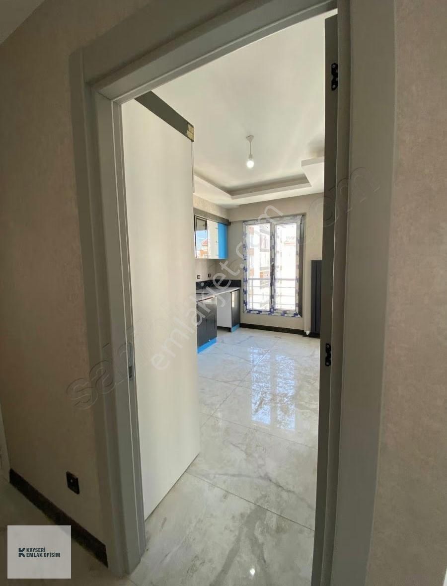 Kayseri Emlak Ofisim Talas Mevlana Mh. 2,5+1 Kiralık Daire - Görsel 9