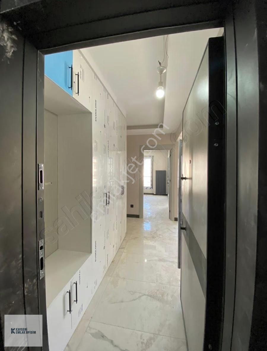 Kayseri Emlak Ofisim Talas Mevlana Mh. 2,5+1 Kiralık Daire - Görsel 13