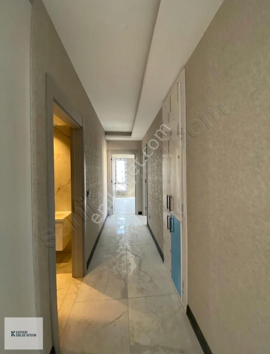 Kayseri Emlak Ofisim Talas Mevlana Mh. 2,5+1 Kiralık Daire - Görsel 3