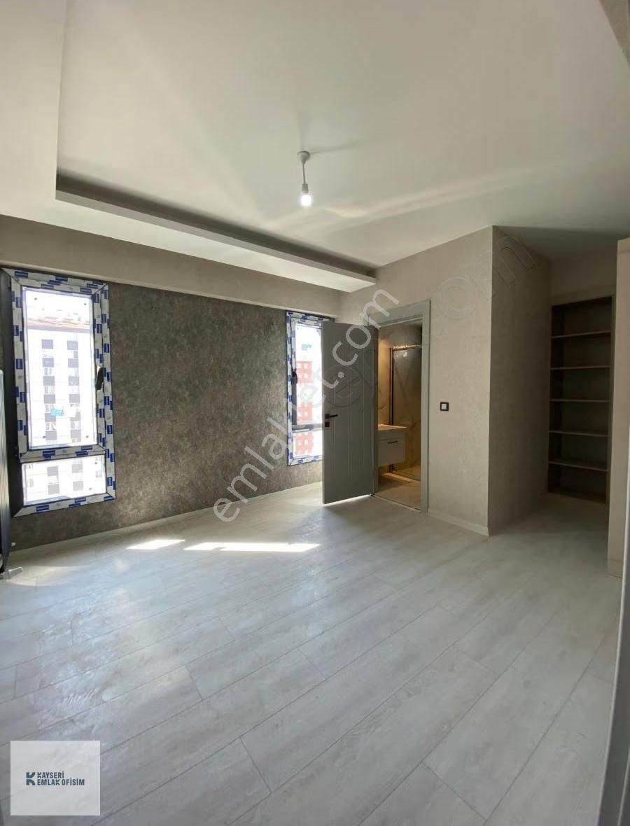 Kayseri Emlak Ofisim Talas Mevlana Mh. 2,5+1 Kiralık Daire - Görsel 4