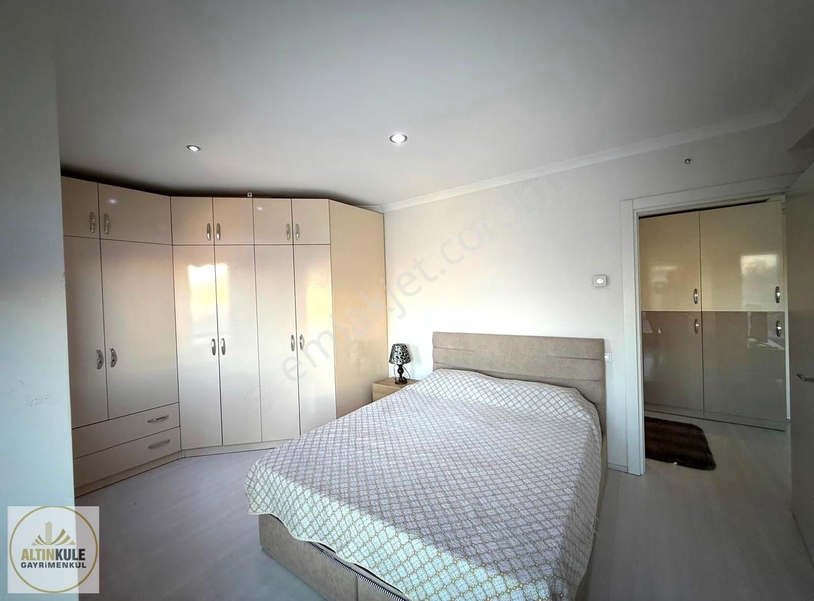 Altınkule'den Sinpaş Altınoran'da Manzaralı Çok Güzel 1+1 - Görsel 24