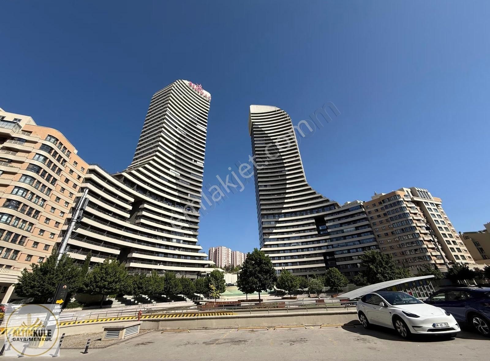 Altınkule'den Sinpaş Altınoran'da Manzaralı Çok Güzel 1+1 - Görsel 5