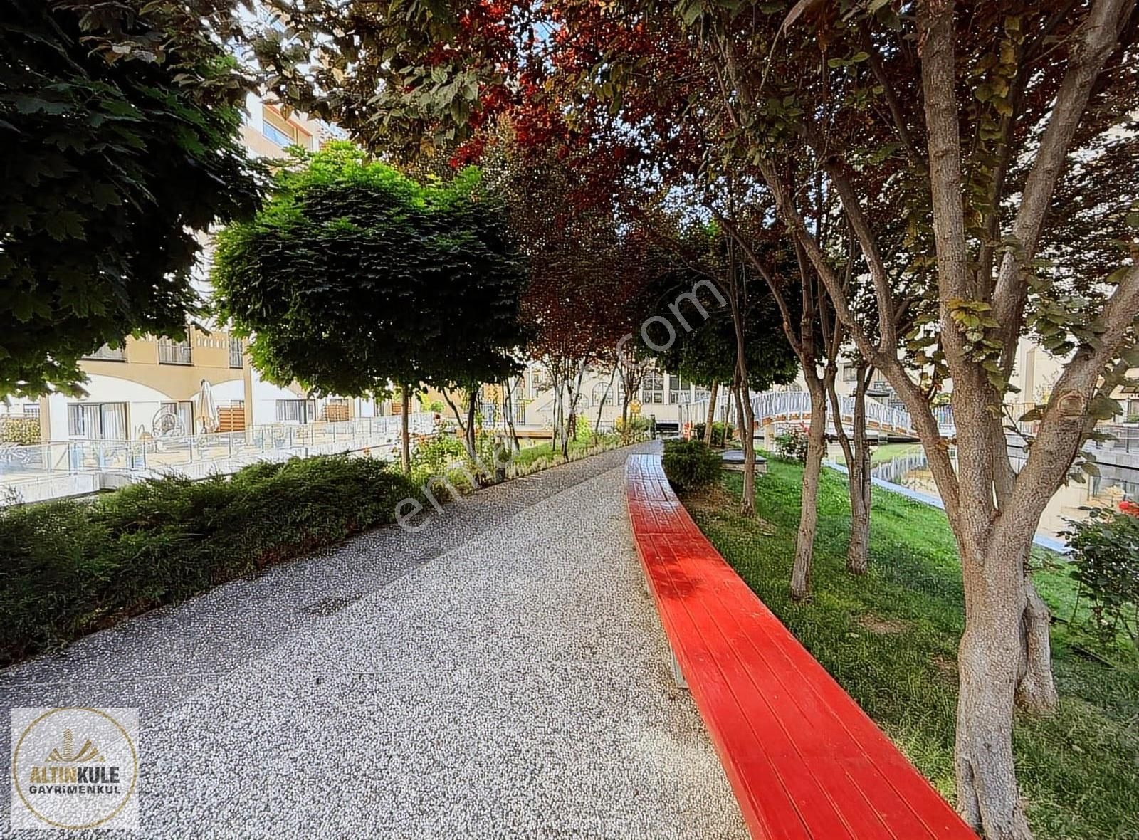 Altınkule'den Sinpaş Altınoran'da Manzaralı Çok Güzel 1+1 - Görsel 7