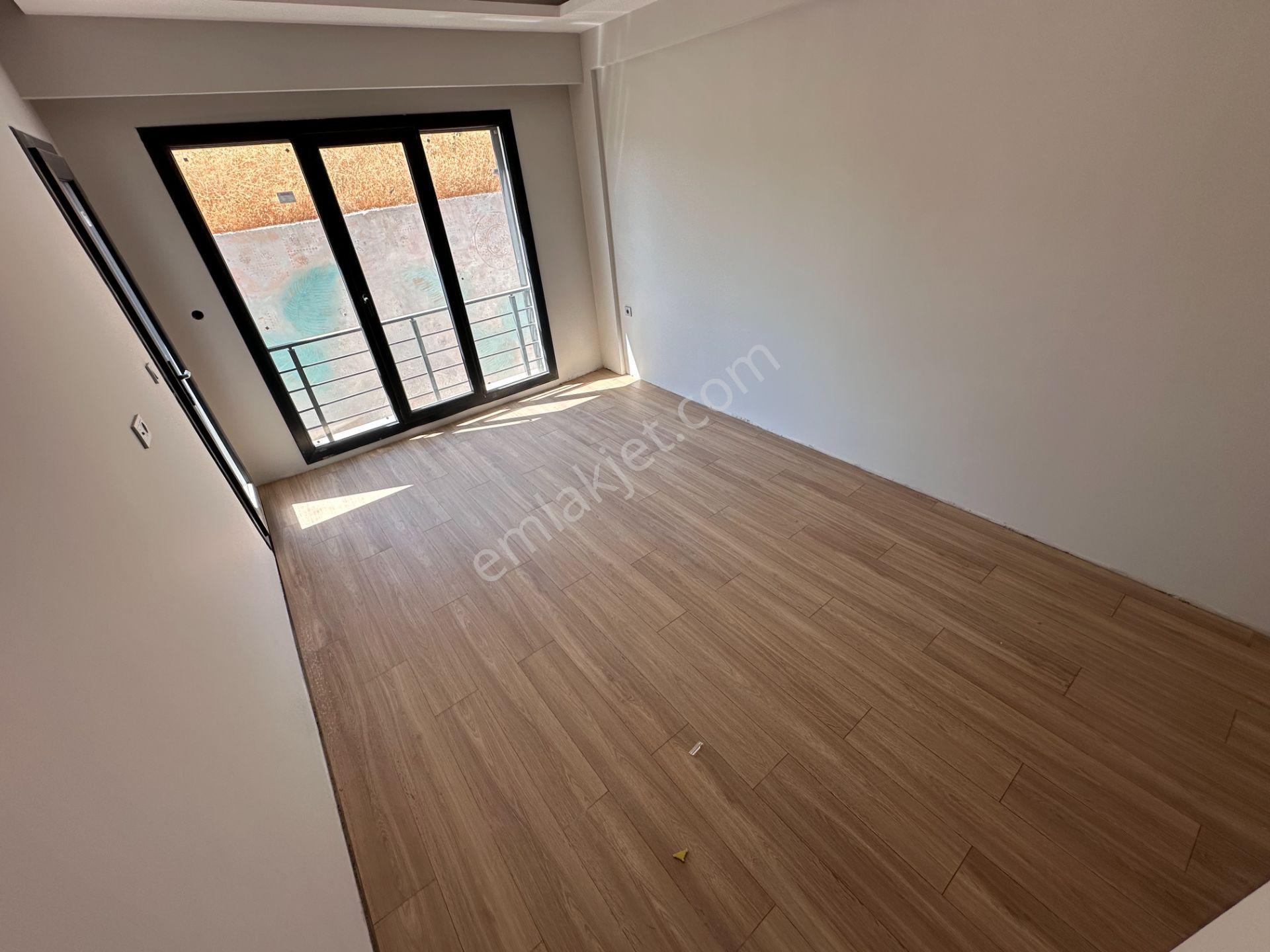 Mera Emlaktan Çamlıbel'de Havuzlu-teraslı 1+1 100m2 Lüx Daire - Görsel 7