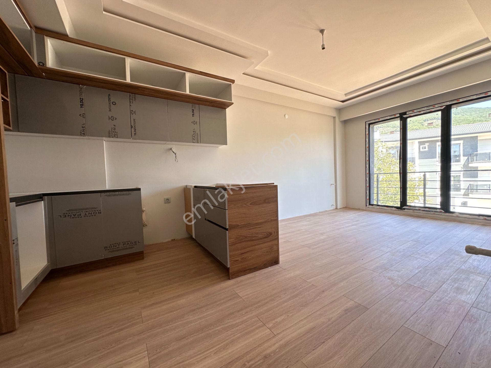 Mera Emlaktan Çamlıbel'de Havuzlu-teraslı 1+1 100m2 Lüx Daire - Görsel 2