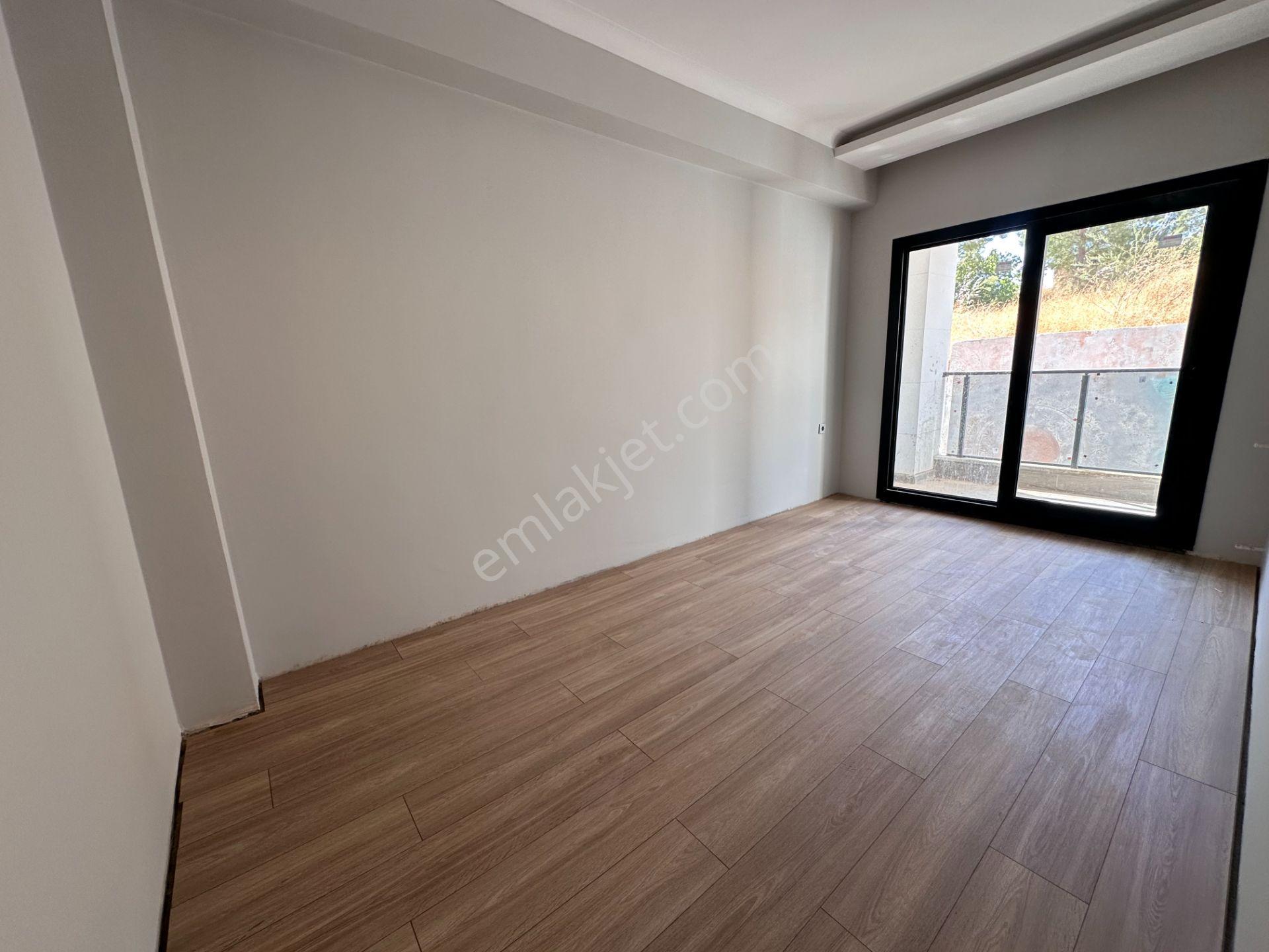 Mera Emlaktan Çamlıbel'de Havuzlu-teraslı 1+1 100m2 Lüx Daire - Görsel 4