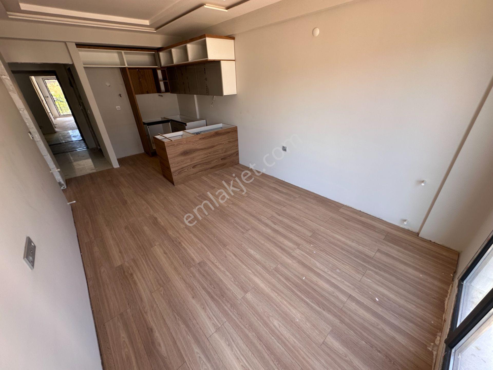 Mera Emlaktan Çamlıbel'de Havuzlu-teraslı 1+1 100m2 Lüx Daire - Görsel 12