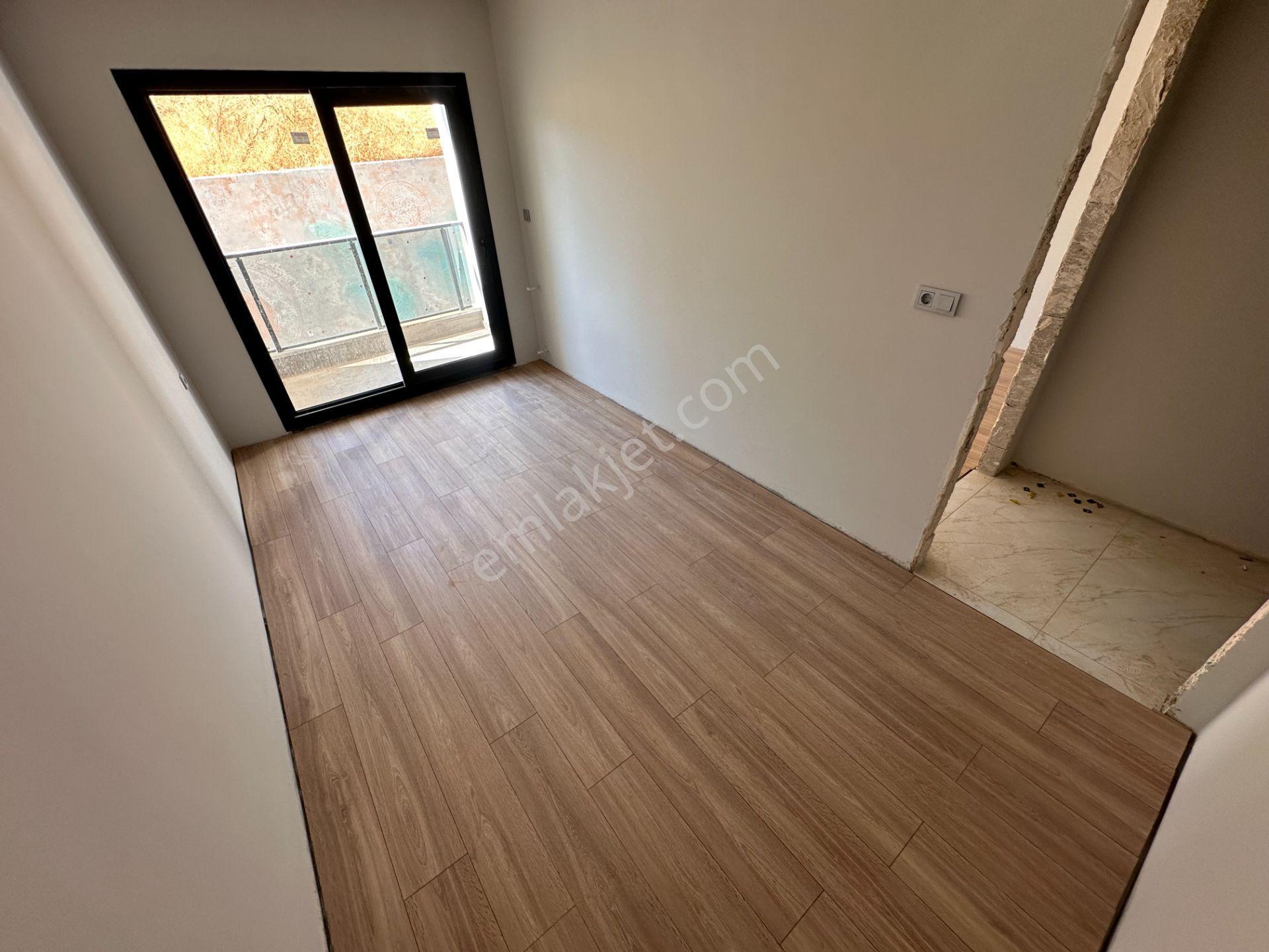 Mera Emlaktan Çamlıbel'de Havuzlu-teraslı 1+1 100m2 Lüx Daire - Görsel 9