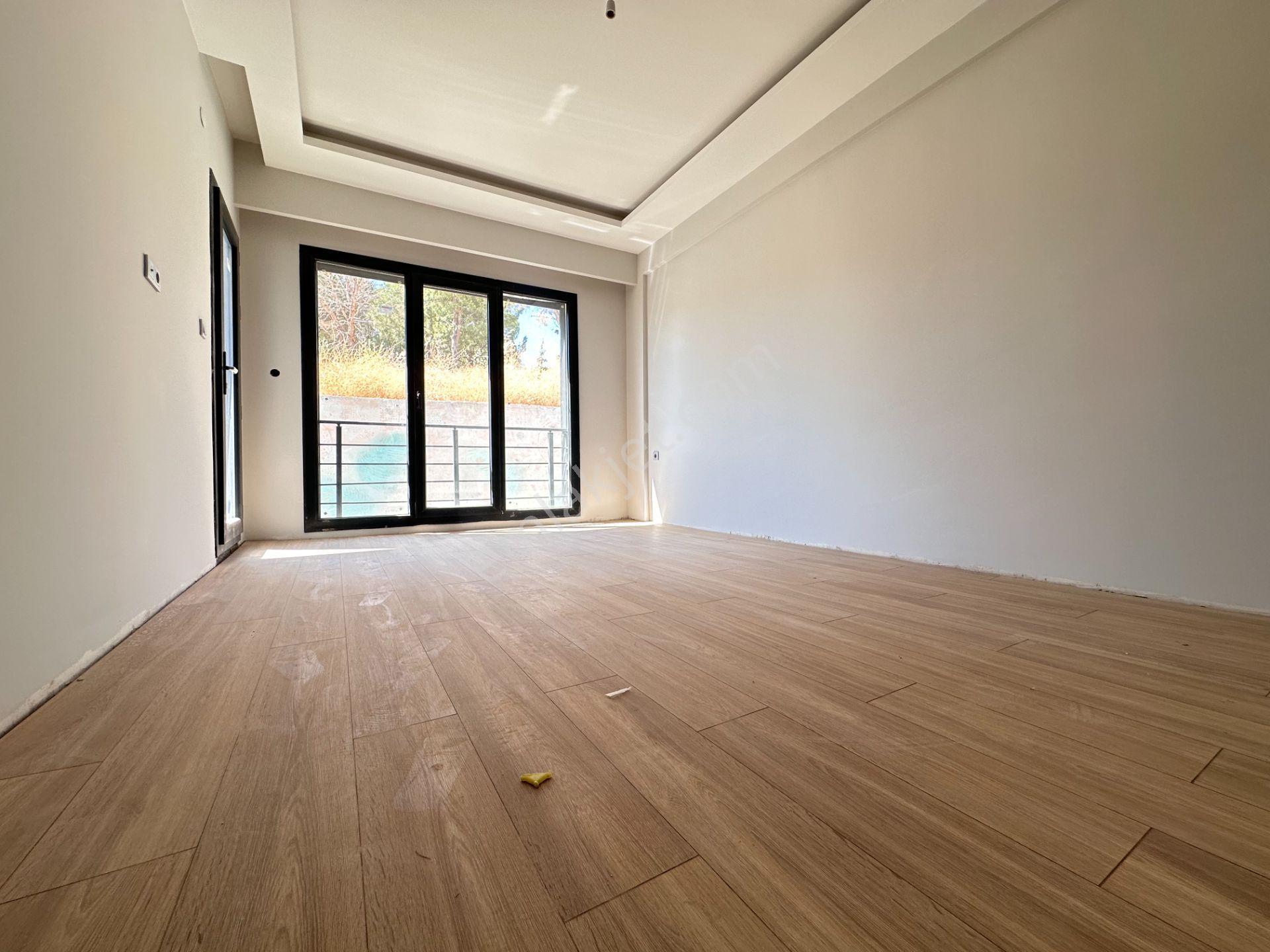 Mera Emlaktan Çamlıbel'de Havuzlu-teraslı 1+1 100m2 Lüx Daire - Görsel 3