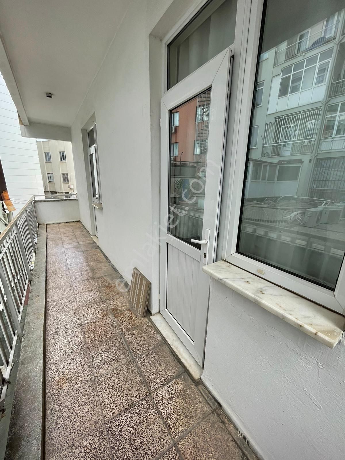 Antalya Doğu Garajı Kültür Merkezine Yakın Ve Tramvay Dibi Kiralık 3+1 - Görsel 13