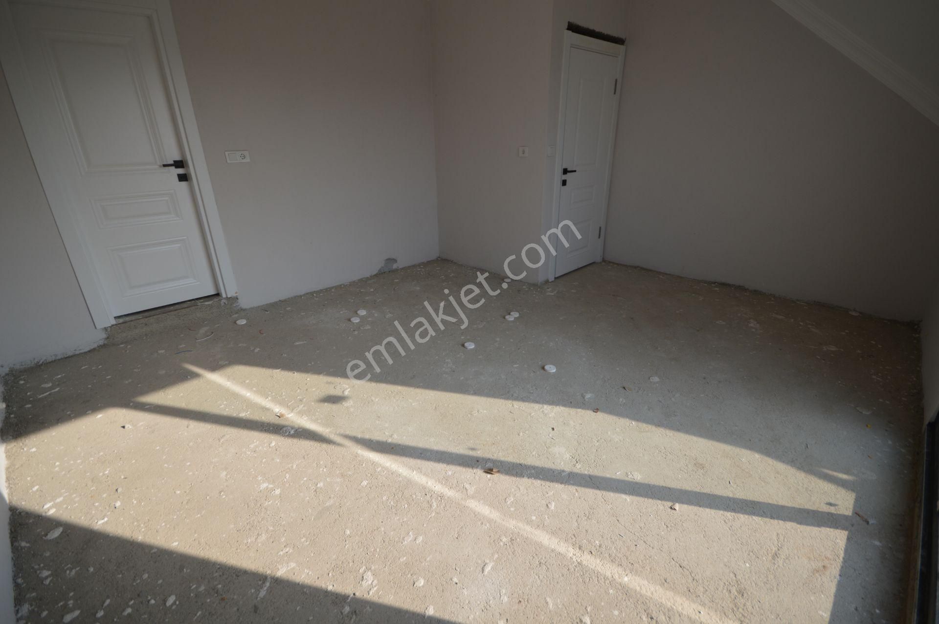 Kocaali'de Yeniyıla Özel Fiyatta Bahçeli Satılık 3+1 Villa - Görsel 21