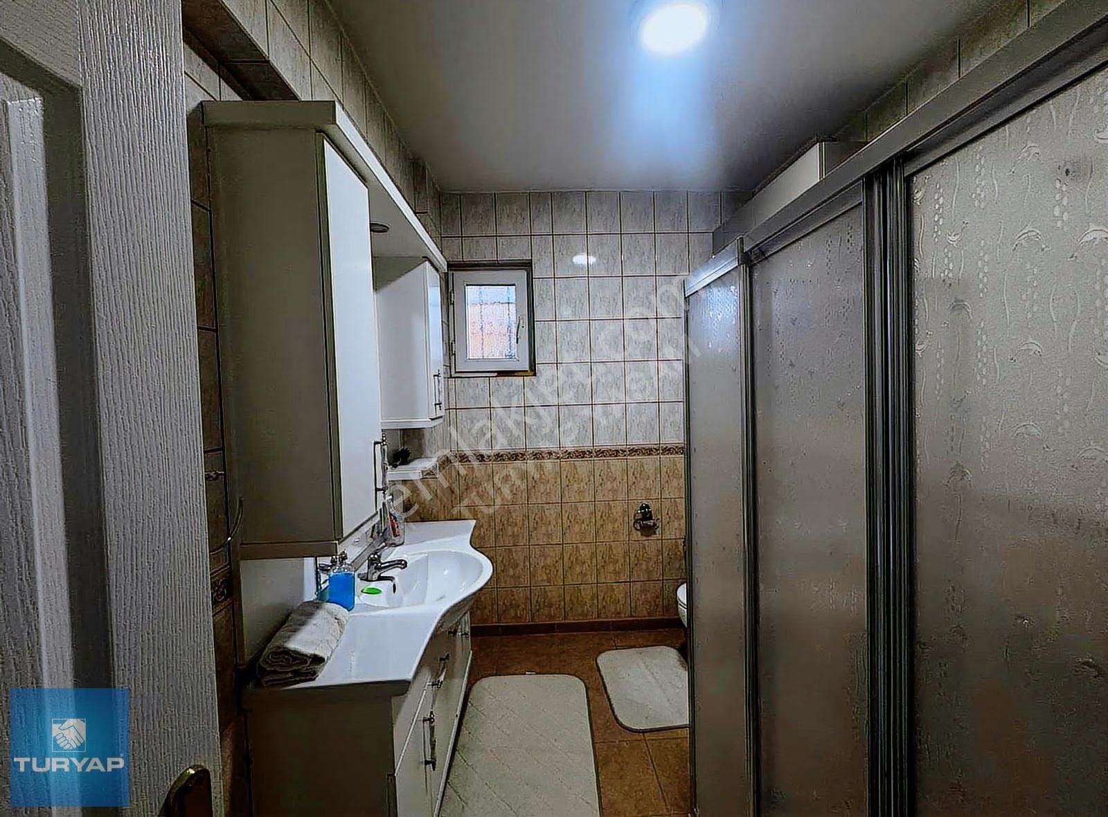Mardin Yolu Üzeri Bakımlı Satılık Tripleks Villa - Görsel 10