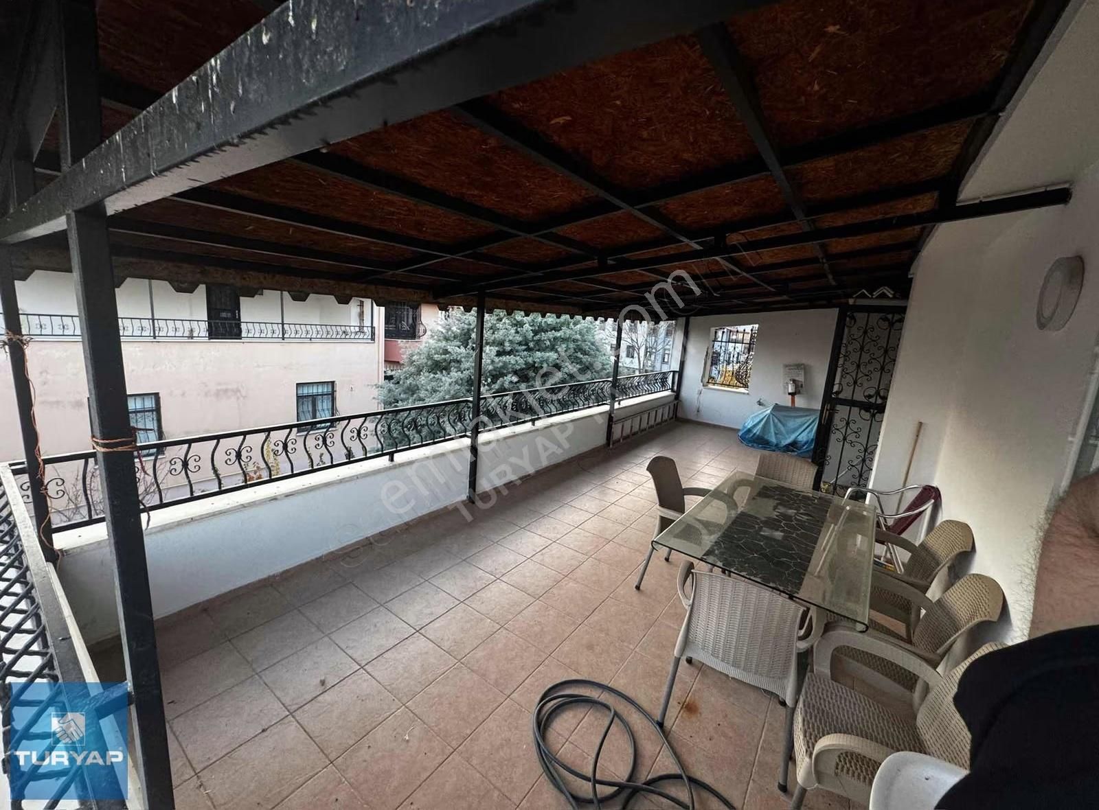 Mardin Yolu Üzeri Bakımlı Satılık Tripleks Villa - Görsel 17