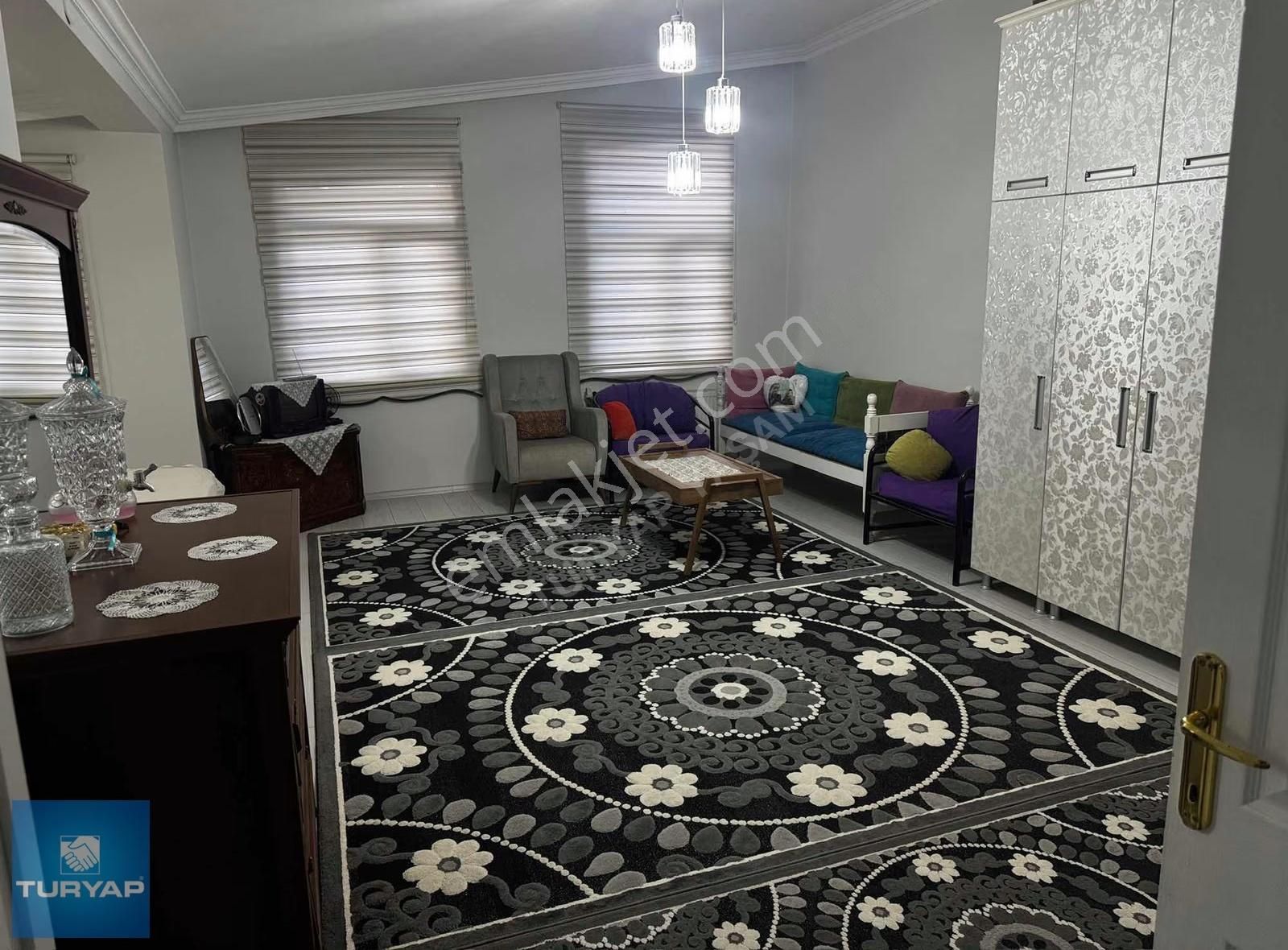 Mardin Yolu Üzeri Bakımlı Satılık Tripleks Villa - Görsel 27