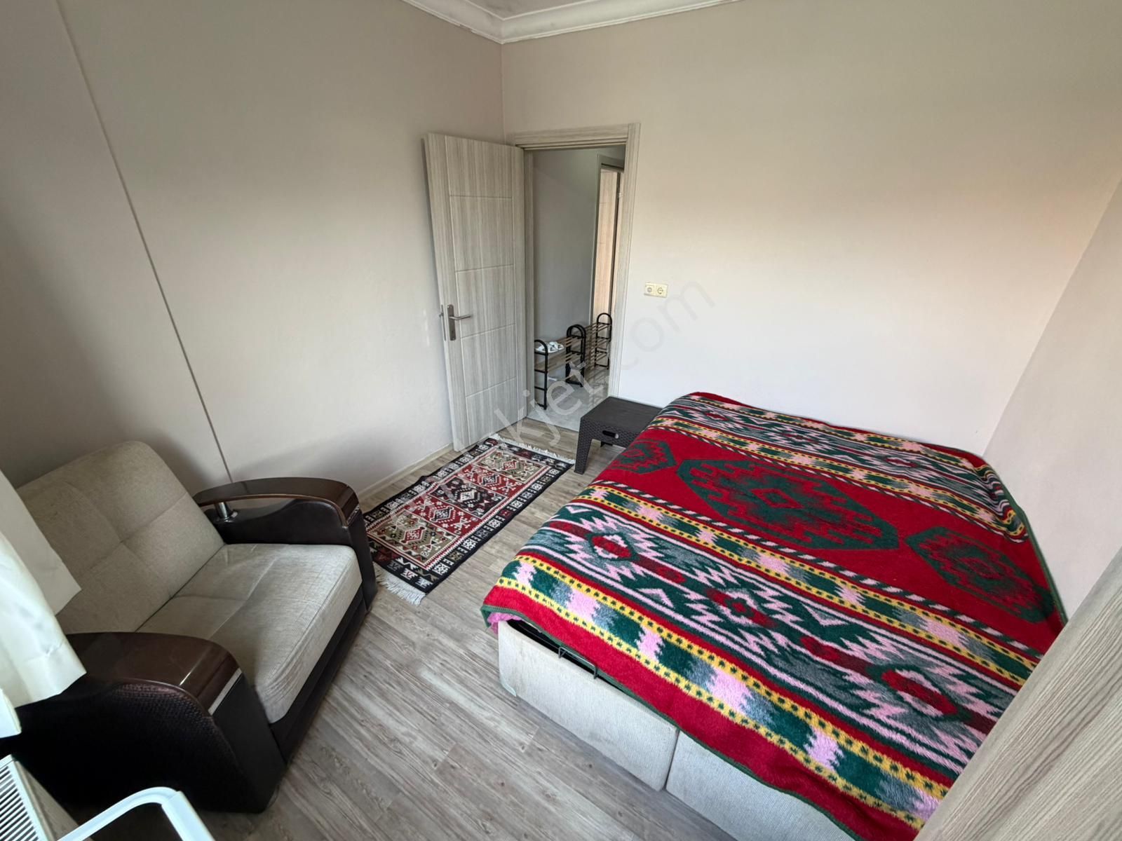 Karasu Sahilde Havuzlu Sitede Ful Eşyalı 1+1 Satılık Daire - Görsel 18