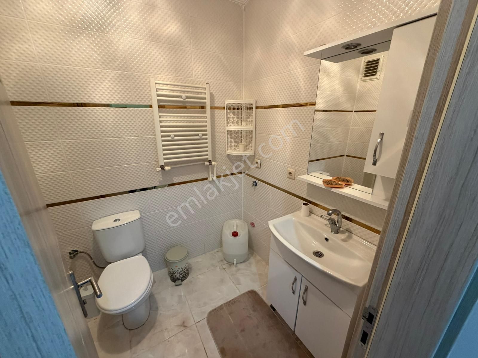 Karasu Sahilde Havuzlu Sitede Ful Eşyalı 1+1 Satılık Daire - Görsel 23