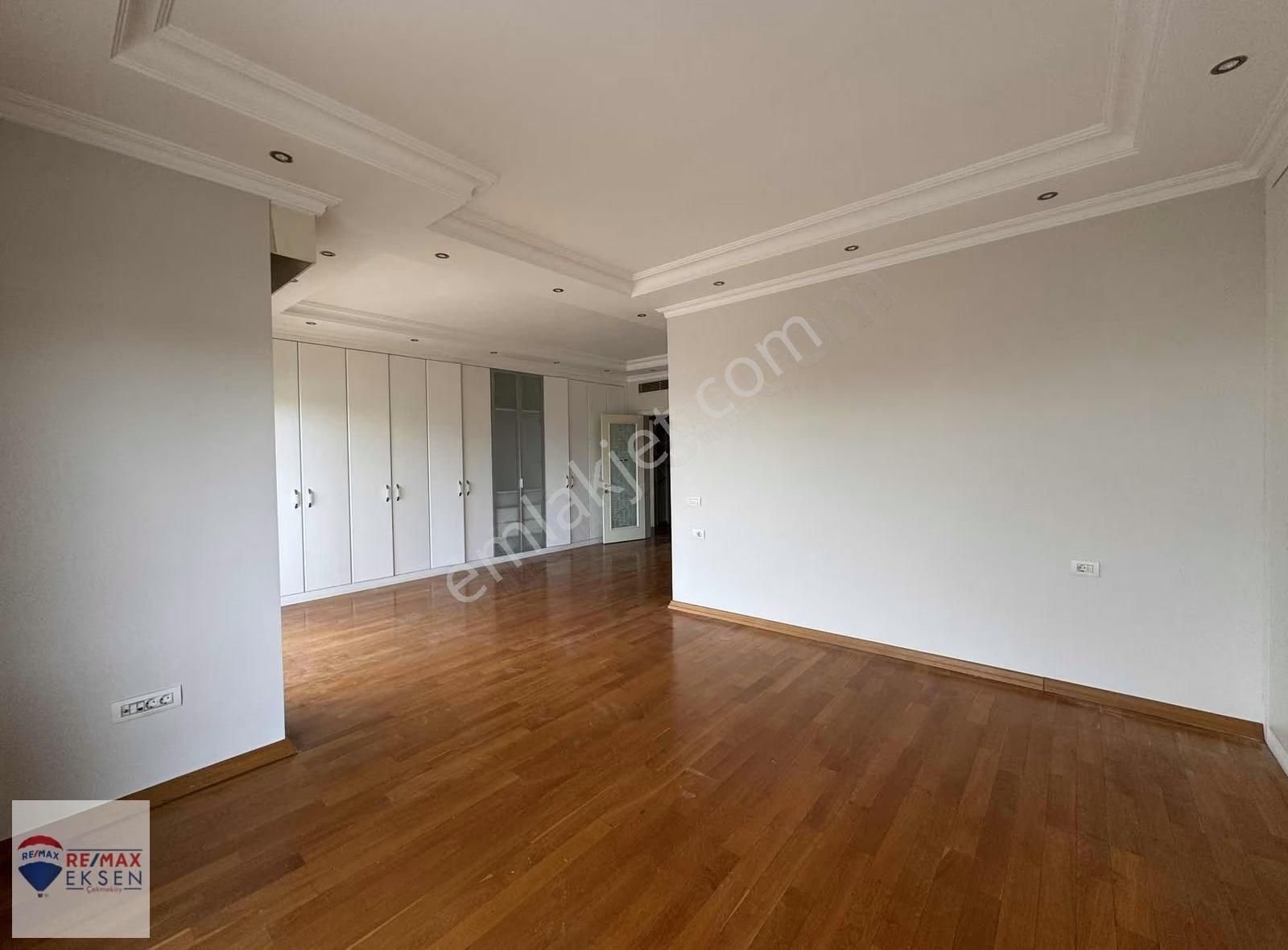 Çekmeköy'de Doğanın Kalbinde Geniş 5+2 Kiralık Villa - Görsel 35