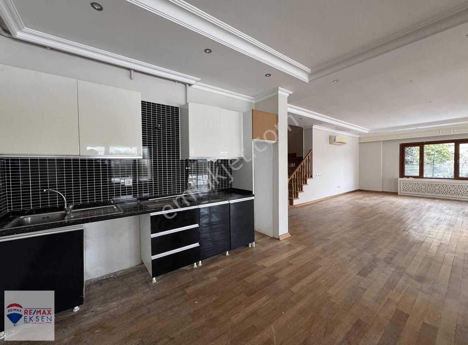 Çekmeköy'de Doğanın Kalbinde Geniş 5+2 Kiralık Villa - Görsel 22