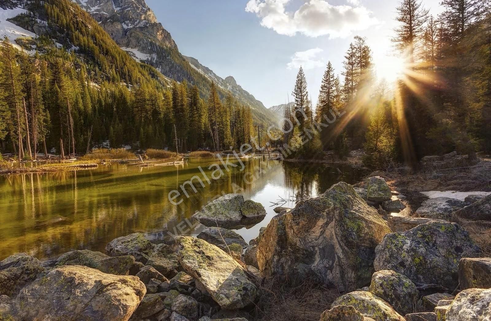 Urla Kekliktepede % 7 İmarlı Harika Deniz Manzaralı 4000 M2 Arsa