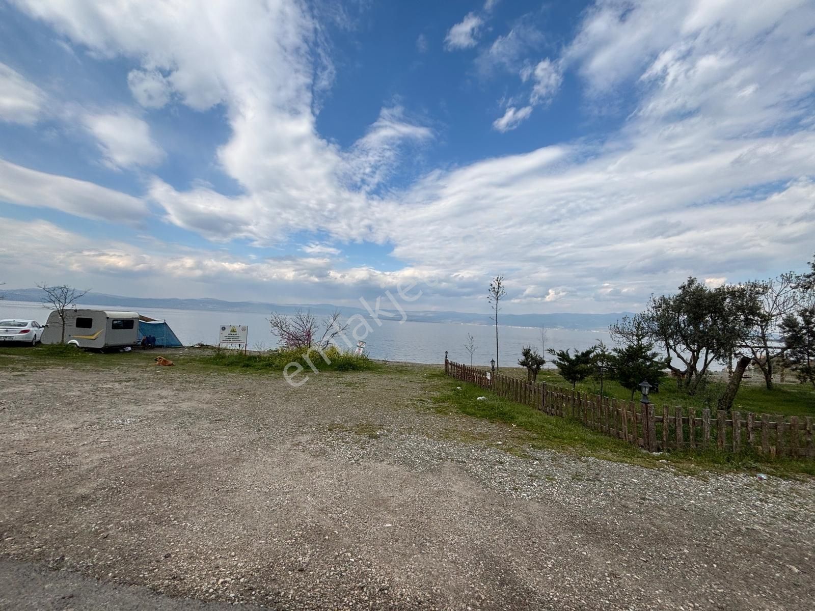 İznik Göllüce 232 M2 Köşe Parsel - Görsel 3