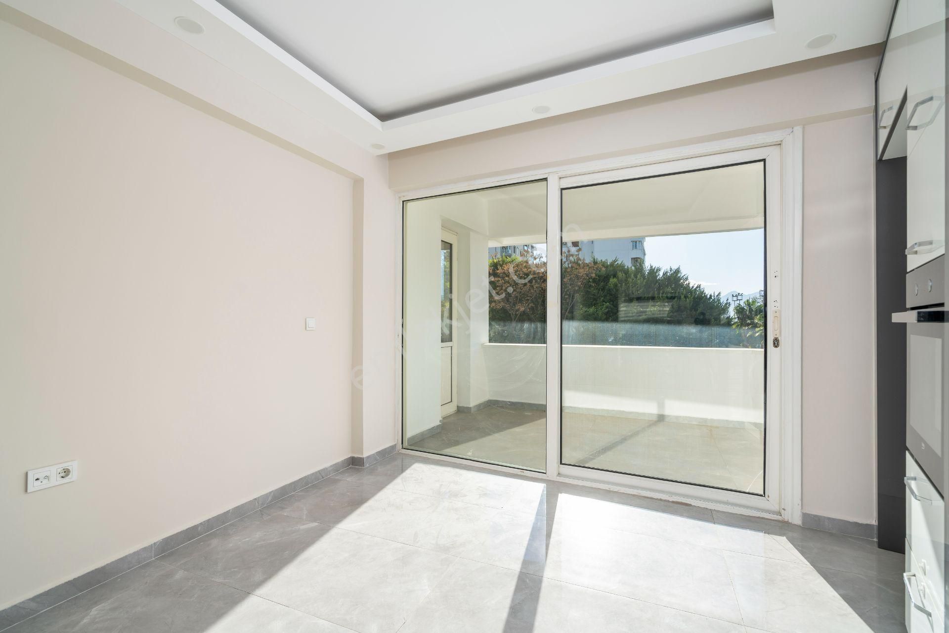 Antalya Lara Üst Düzey Konforlu Yaşam - Görsel 14